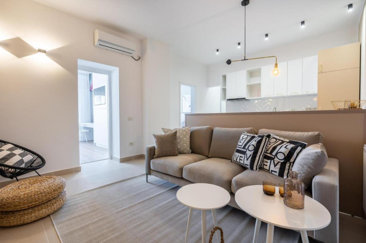 Fabulous Apartament With View In Calea Victoriei ブカレスト エクステリア 写真